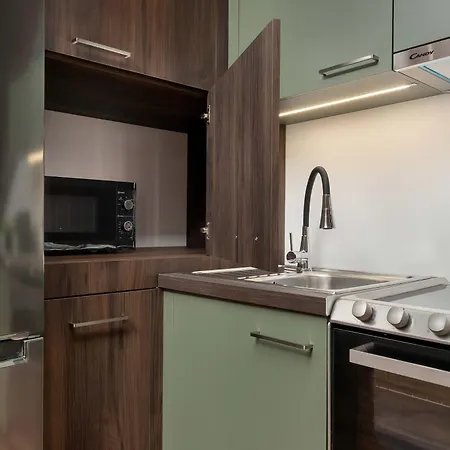 Functional & Modern Studio In The City Center Lodz Piotrkowska 37 By Heyrent *